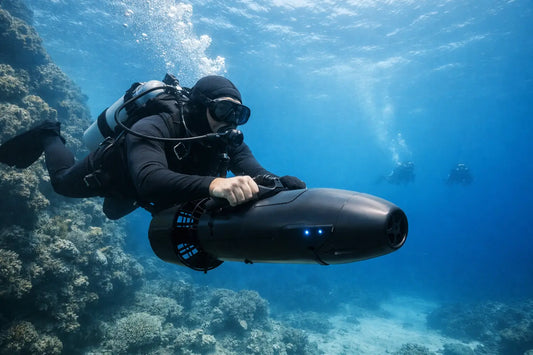HECHT Tauchscooter für mehr Reichweite unter Wasser